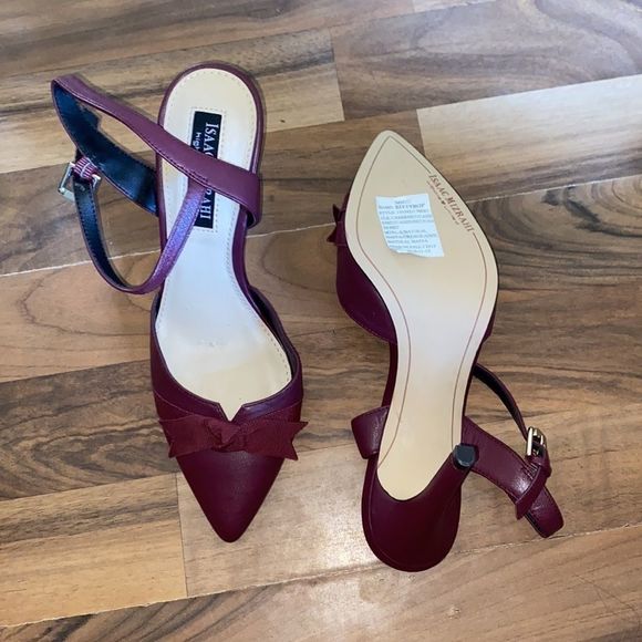 Isaac Mizrahi Bitty Bop Cabernet Point Heel - Picture 3 of 8